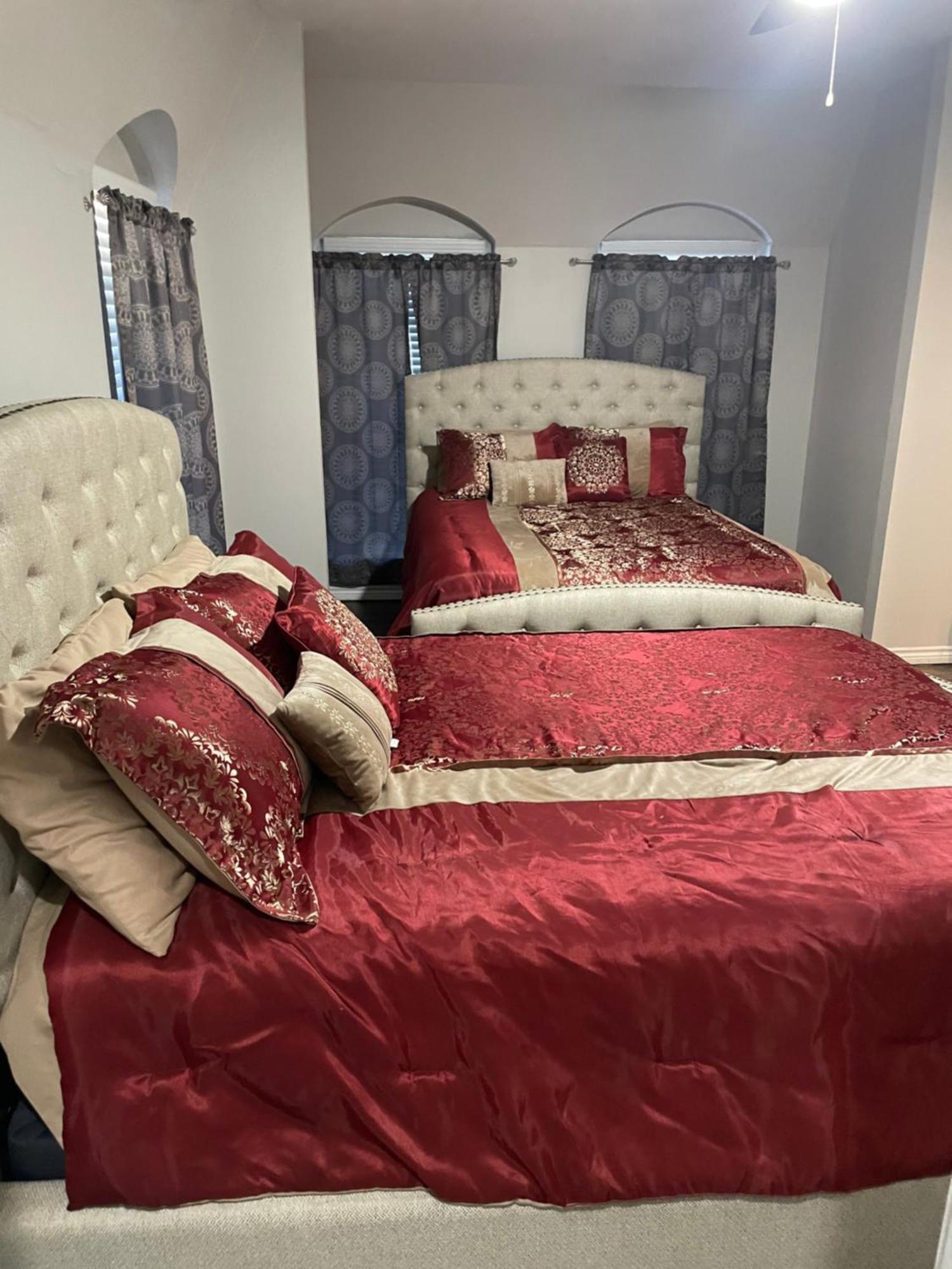 Huge One Bedroom With 2 Queen Size Beds Houston Exteriör bild