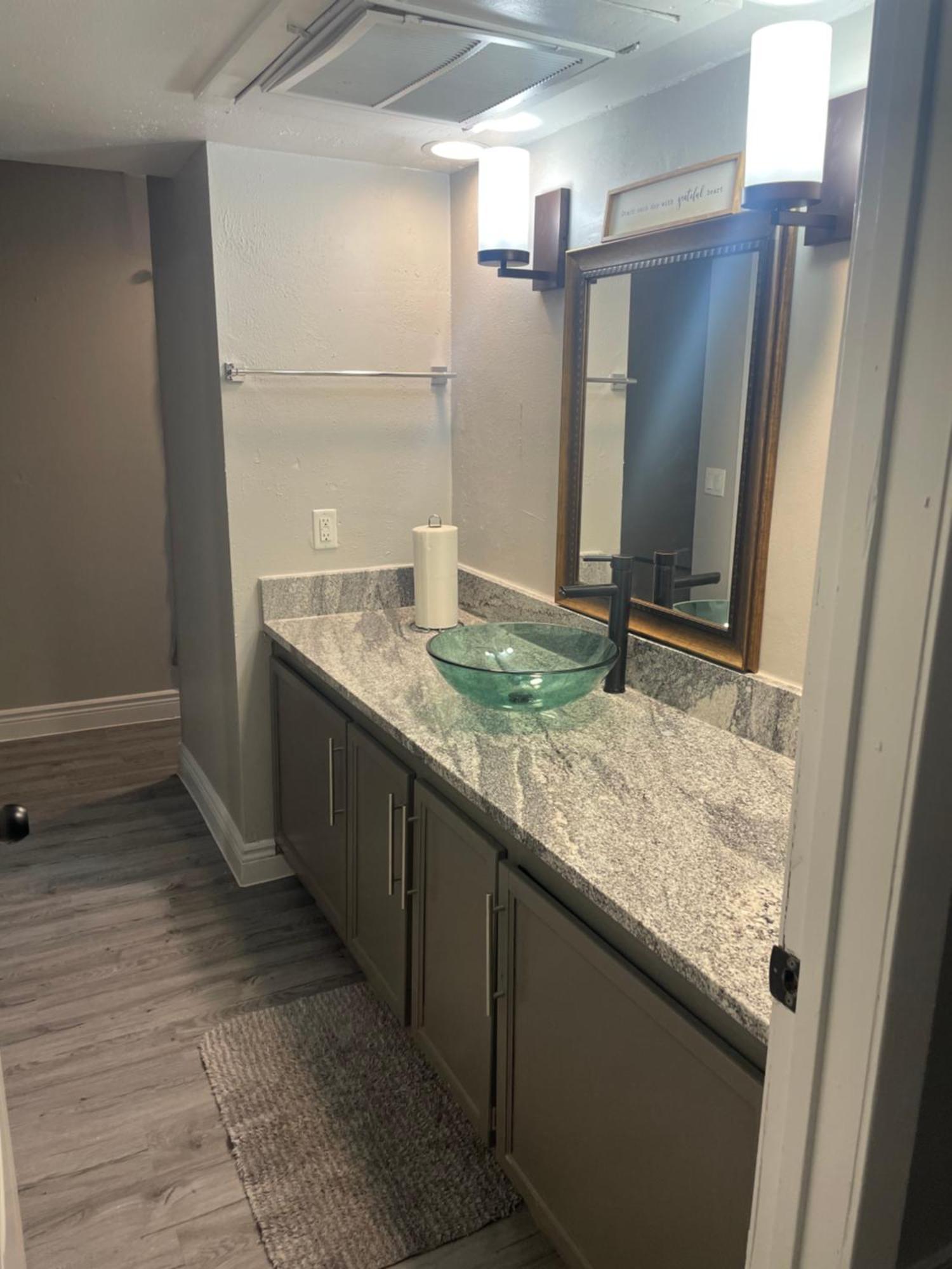 Huge One Bedroom With 2 Queen Size Beds Houston Exteriör bild